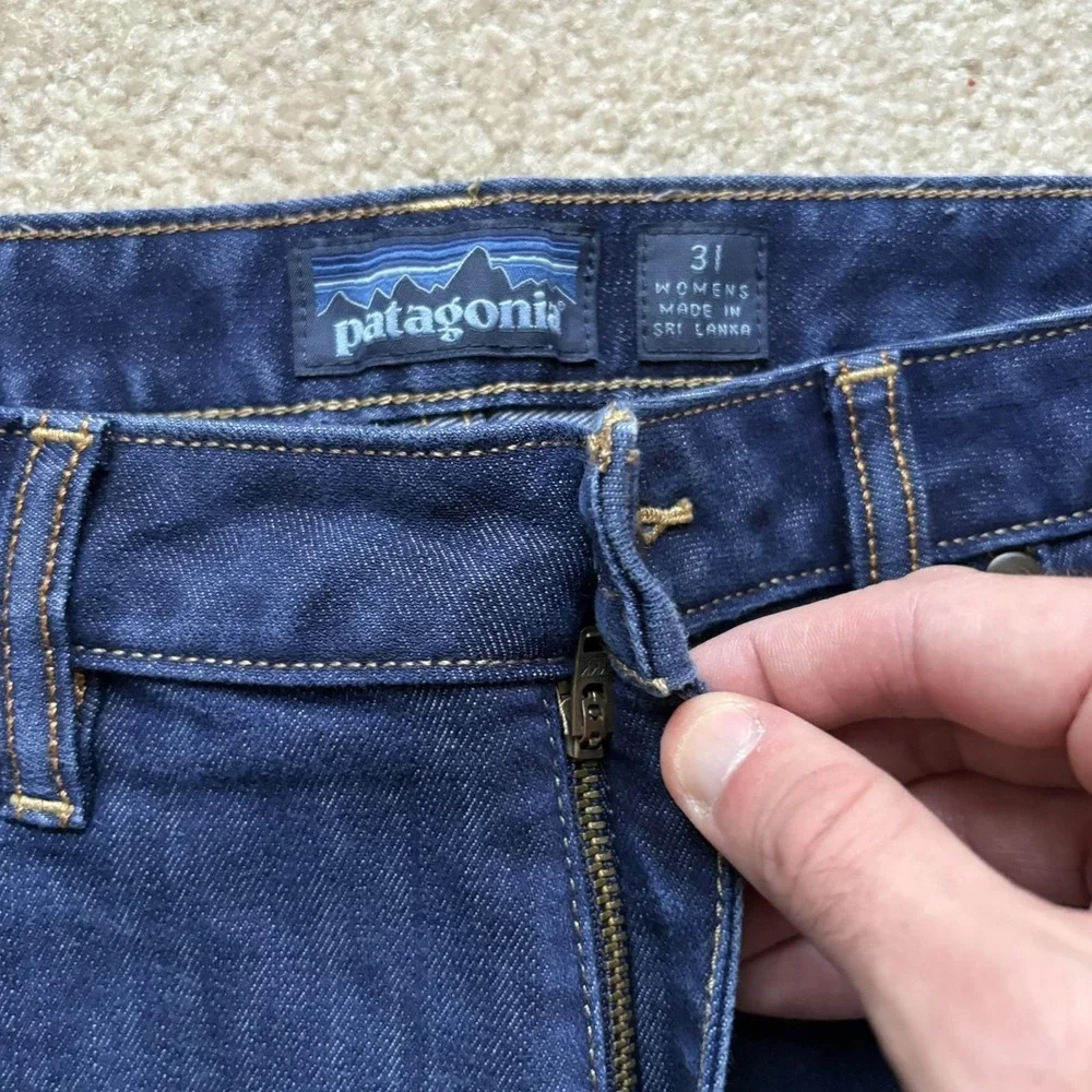 Patagonia Jeans Womens 33x28.5 Dark‎ Wash Straight Regular Organic Cotton Denim